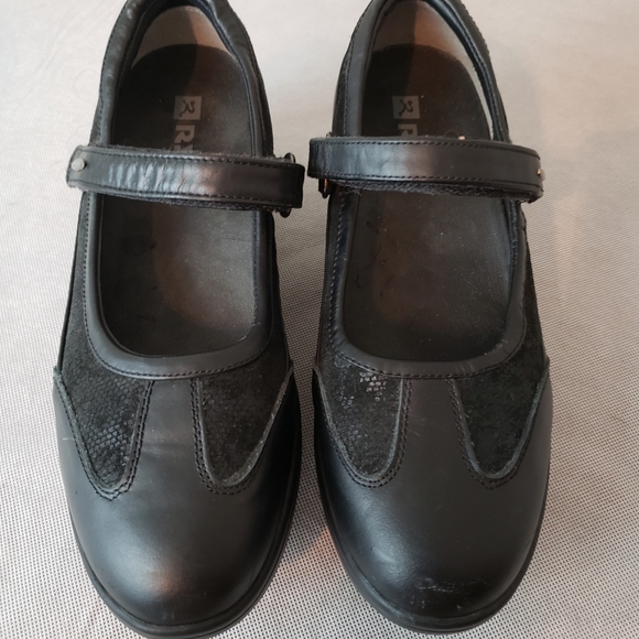 Ryn Cindy Walking Shoes Black Sz 7! - Picture 3 of 6